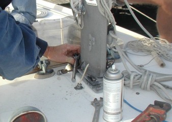 loosening the mast bolts